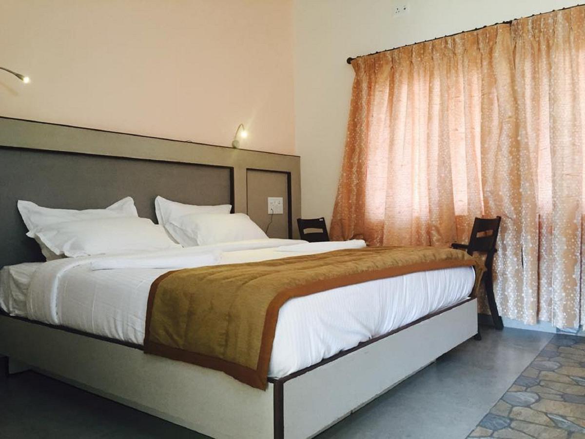 Silverline Retreat Hotel Коли Хилс Екстериор снимка
